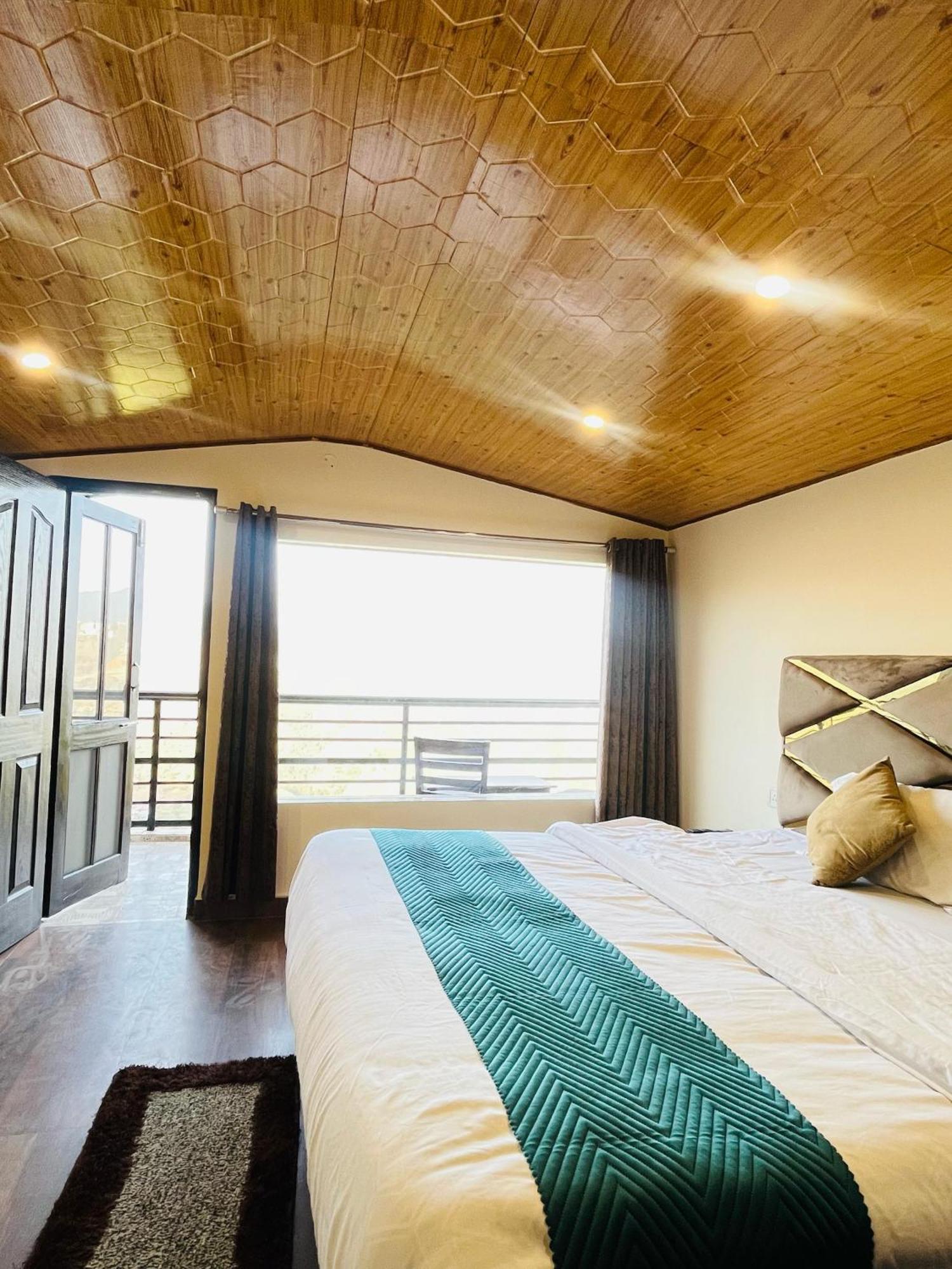 Ambrosia Grand Bed and Breakfast Shimla Eksteriør billede