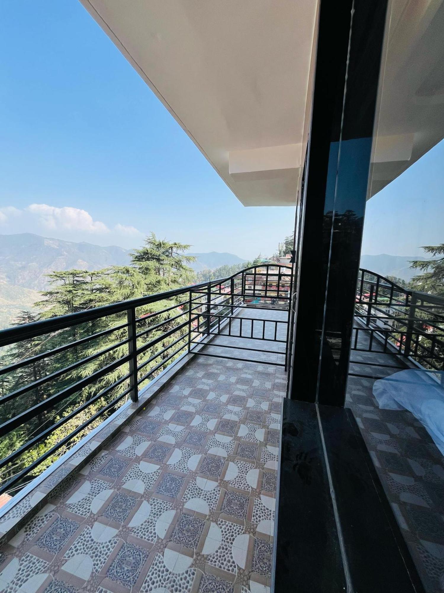 Ambrosia Grand Bed and Breakfast Shimla Eksteriør billede